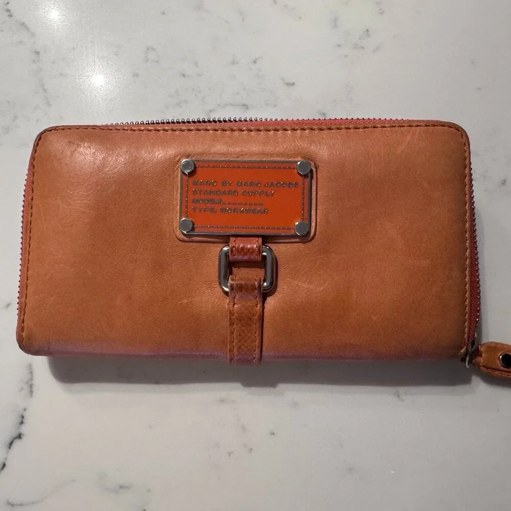Marc by Marc Jacobs Orange Leather Wallet - Picture 1 of 4